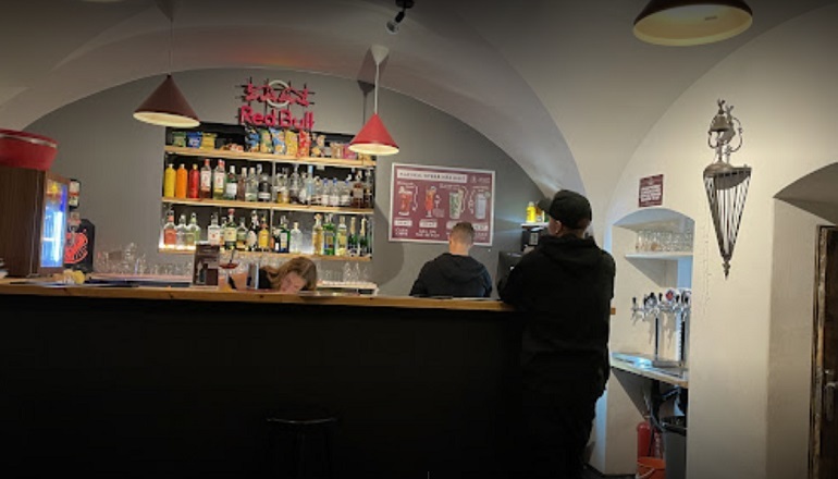 POKOJ Bar & Kafe